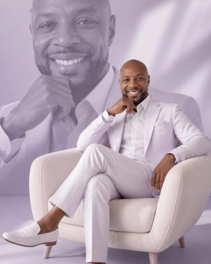 Photo of Derrick Rhodes