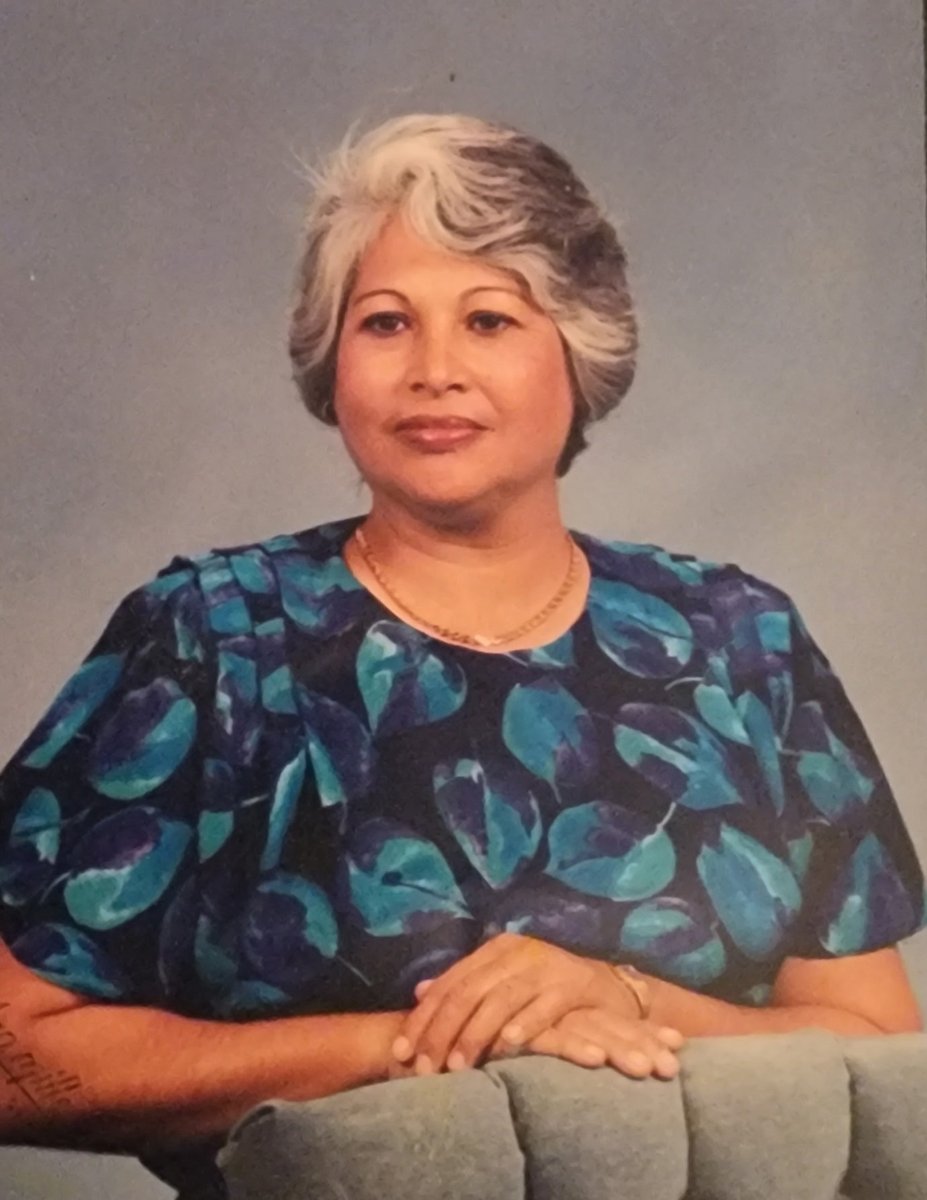 Photo of Beatrice R. Puente