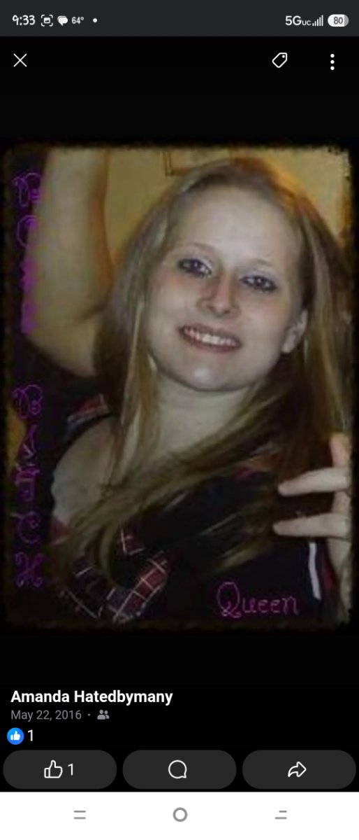 Photo of Amanda Hebert